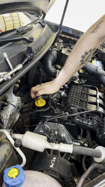 Seu carro continua falhando mesmo depois de trocar vela, bobina e bico?

O próximo passo pode ser medir a compressão do motor. Esse teste simples ajuda a identificar se o problema está no cabeçote ou em outra parte interna.

Com a ferramenta correta, é possível fazer a medição pelo alojamento da vela e ter um diagnóstico mais preciso. Aqui na Retífica Francatti a gente vai direto ao ponto: testa, analisa e explica o que está acontecendo de verdade.

Diagnóstico certo evita gasto desnecessário.

#RetificaFrancatti #DiagnosticoAutomotivo #CompressaoDoMotor #MotorSemFalhas