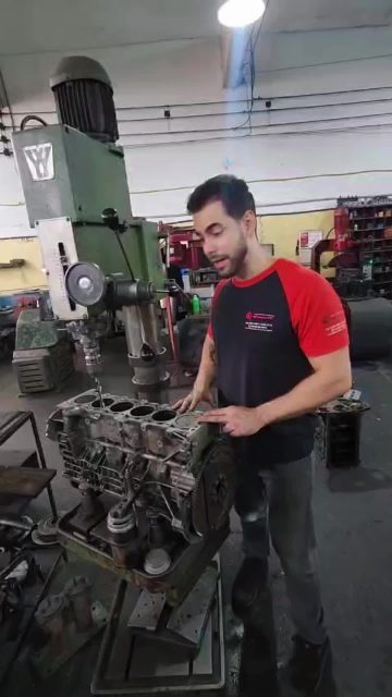 Nem toda solução pronta resolve. Aqui o trabalho é feito do jeito certo.

Nessa BMW com bloco de alumínio, recuperamos as roscas com buchas artesanais, feitas sob medida para garantir fixação, segurança e durabilidade.

Resultado: serviço bem feito e padrão original preservado.

#RetificaFrancatti #MotorComQualidade #ServicoEspecializado #ConfiançaAutomotiva